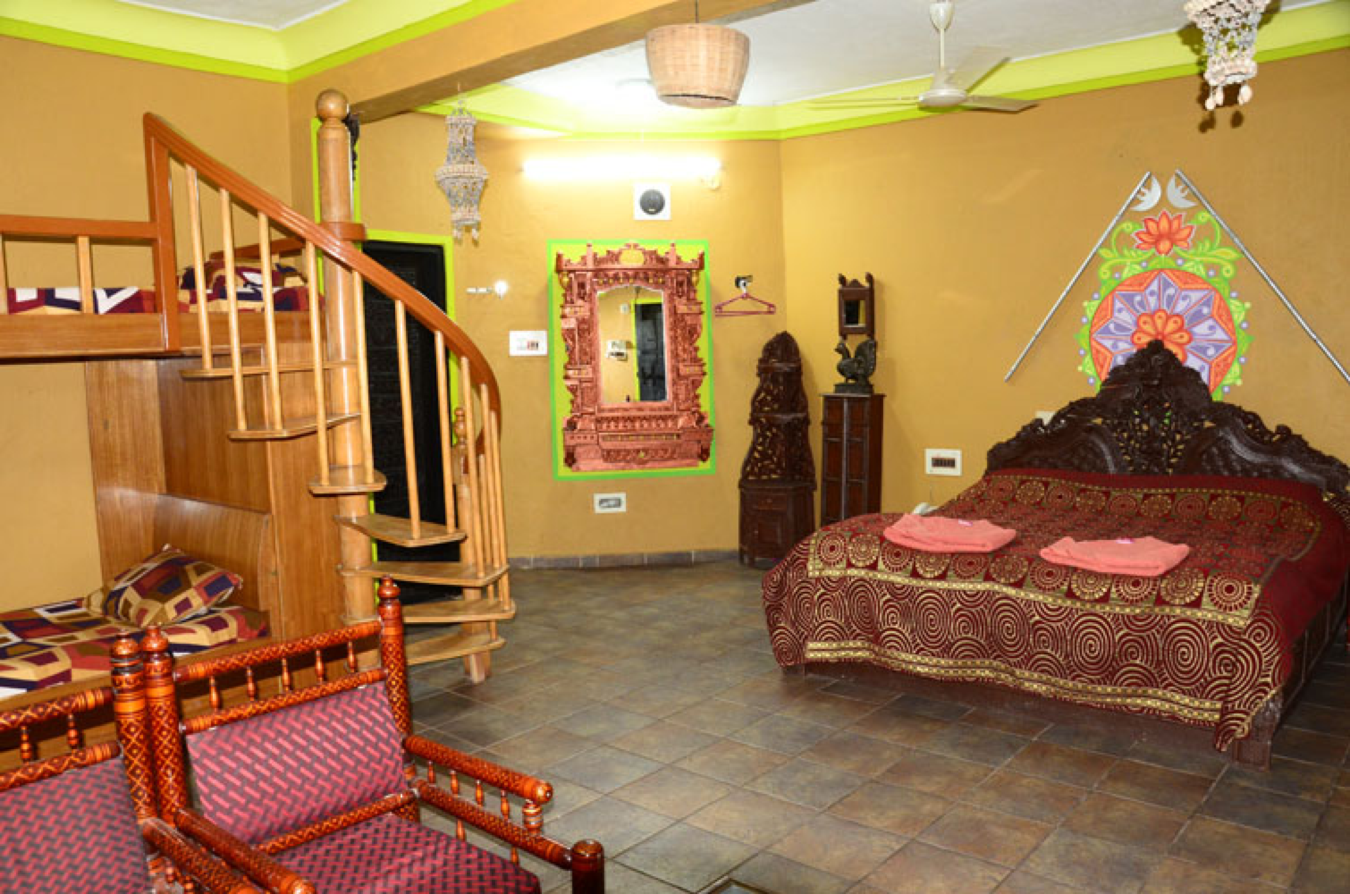 Royal 4 Bed Suite Cottage