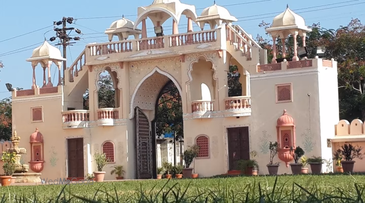 Royal Grand Lawn